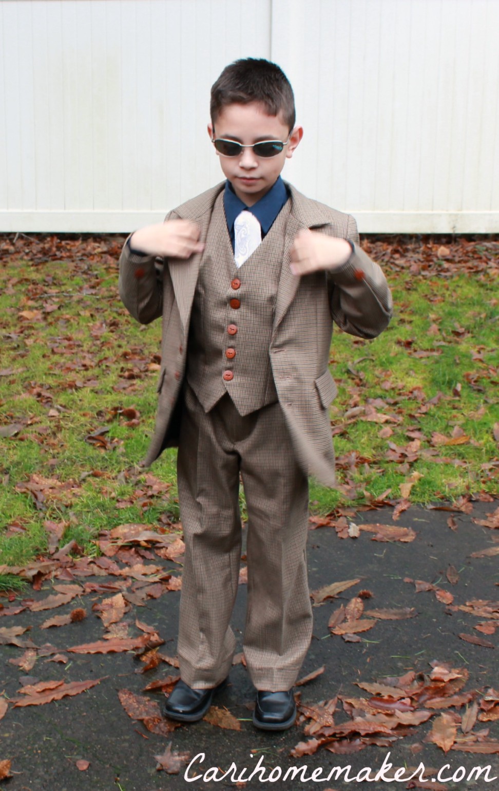 Burda 9781:  Boy’s Three-Piece Suit